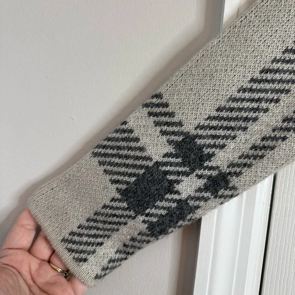 Duster Length Cardigan by Max Studio, Size XS - Picture 3 of 9